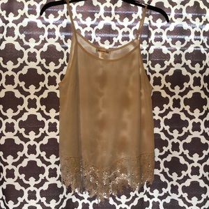 White late bottom tank top